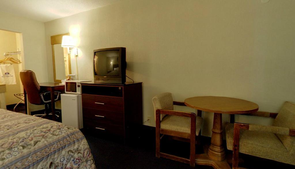 Americas Best Value Inn 牛顿 客房 照片